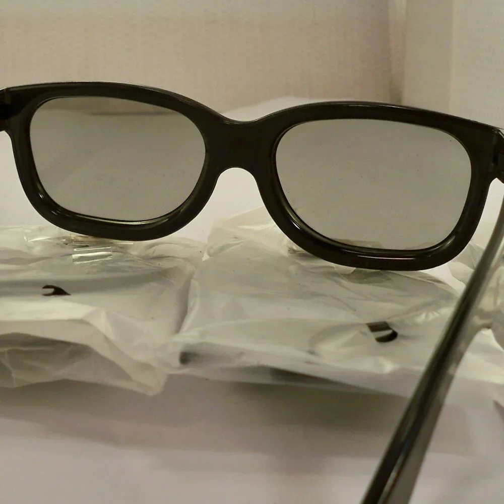 New Samsung 3D Active Glasses Black Set of *4 SSG-4100GB